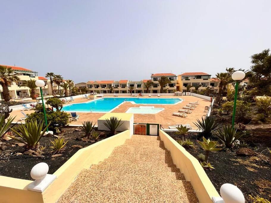 Puskas Apartman Costa De Antigua Exterior photo