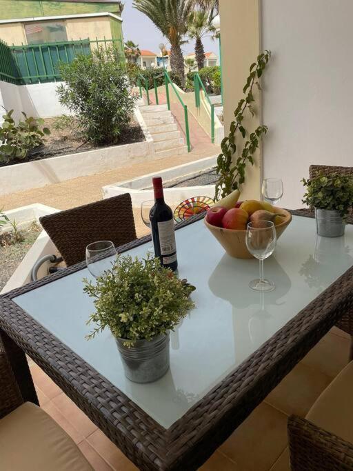 Puskas Apartman Costa De Antigua Exterior photo