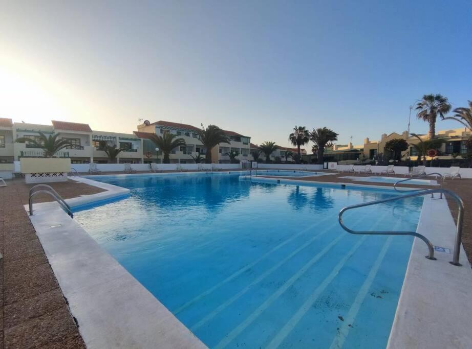 Puskas Apartman Costa De Antigua Exterior photo